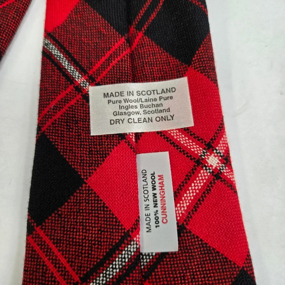 Ingles Buchan Scotland 100% Wool Tie Cunningham Tartan Plaid‎ Red Black 54x3.25